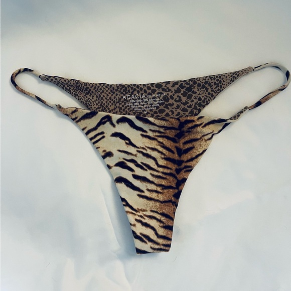 ACACIA Swimwear TIGER Print, Size Medium - Picture 5 of 8